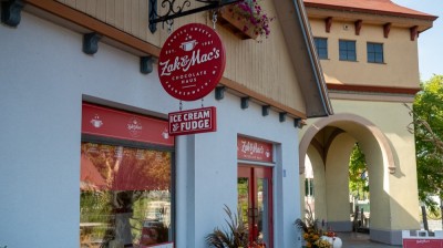 Zak and Mac's in Frankenmuth River Place Shops